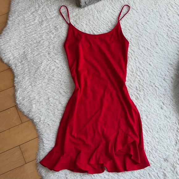 New Forever 21 Red Mini Dress Stretchy Medium Frilly Strappy - Picture 1 of 2